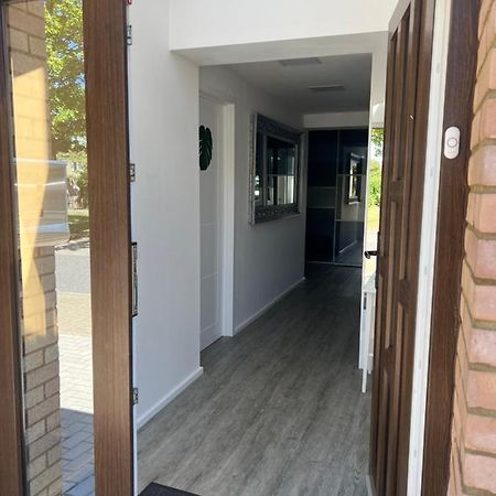 Studio In Private House Near Central Milton Keynes Apartment Exterior foto