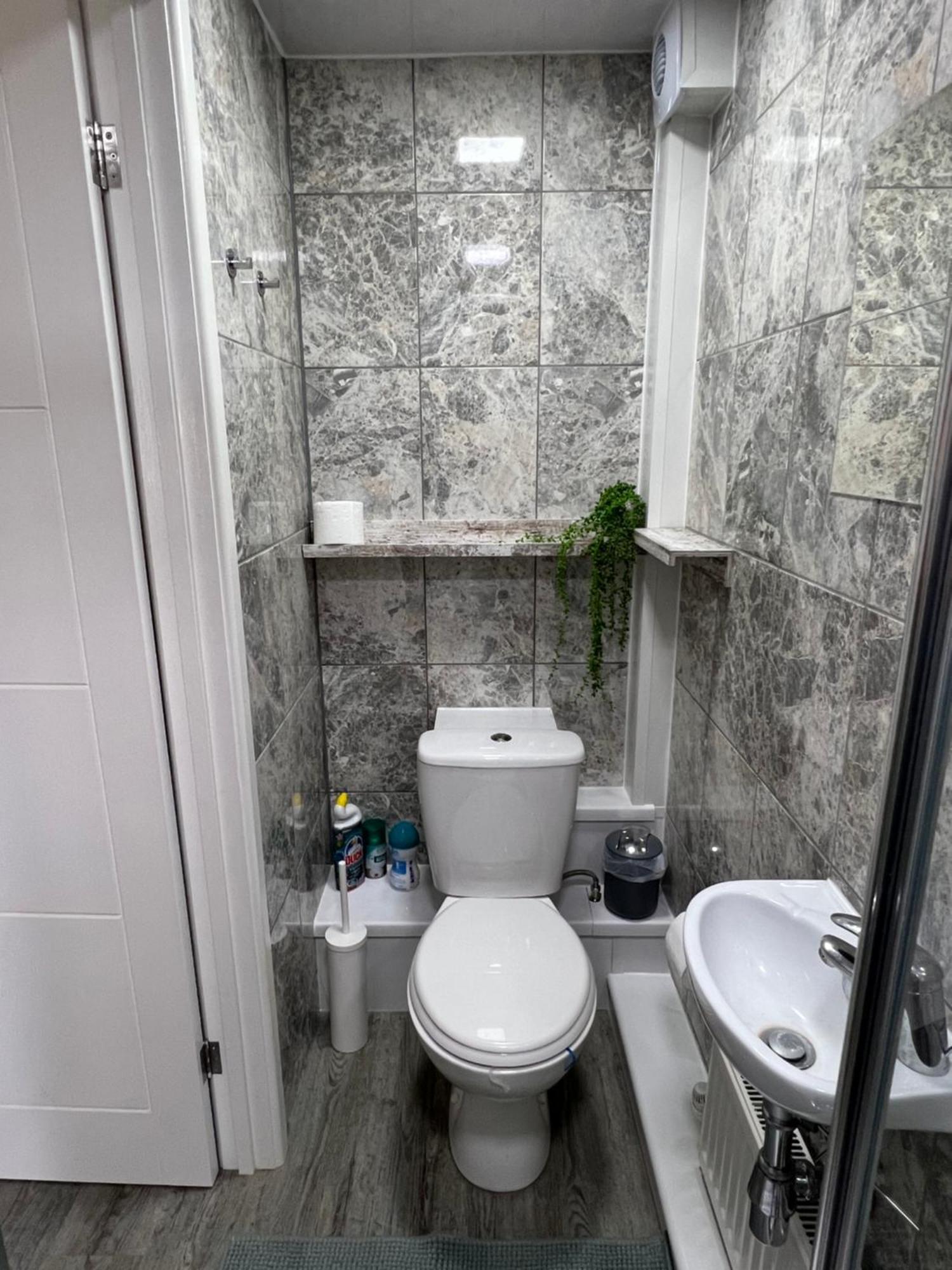 Studio In Private House Near Central Milton Keynes Apartment Exterior foto