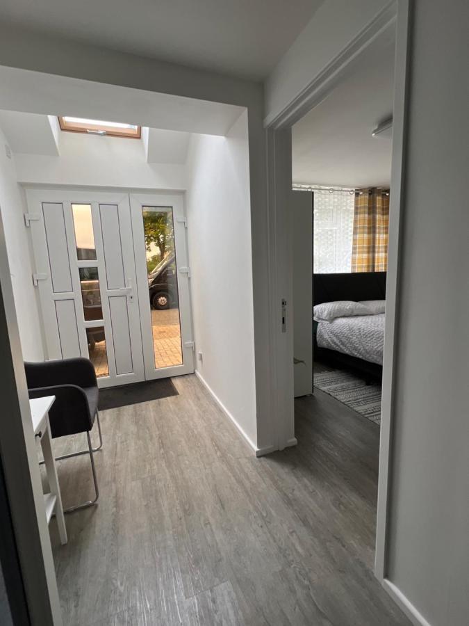 Studio In Private House Near Central Milton Keynes Apartment Exterior foto